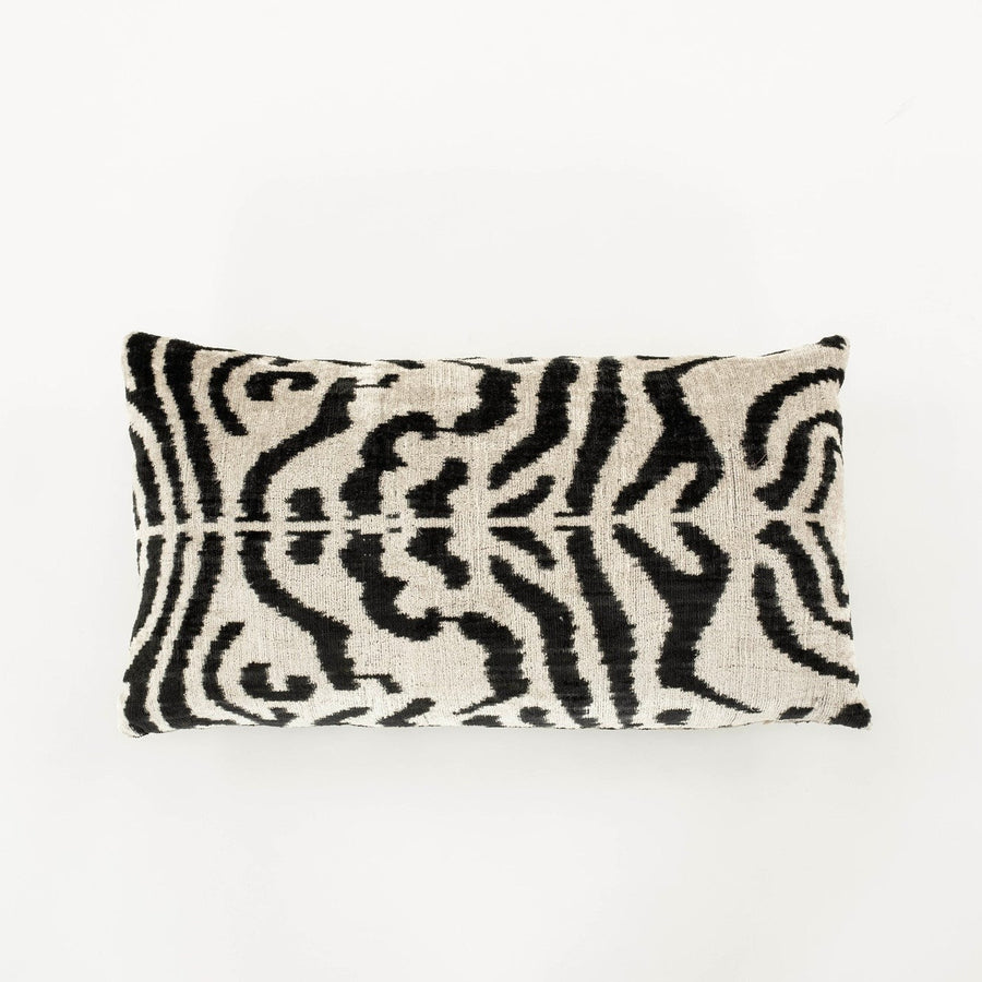 Black White Tiger Silk Velvet Pillow