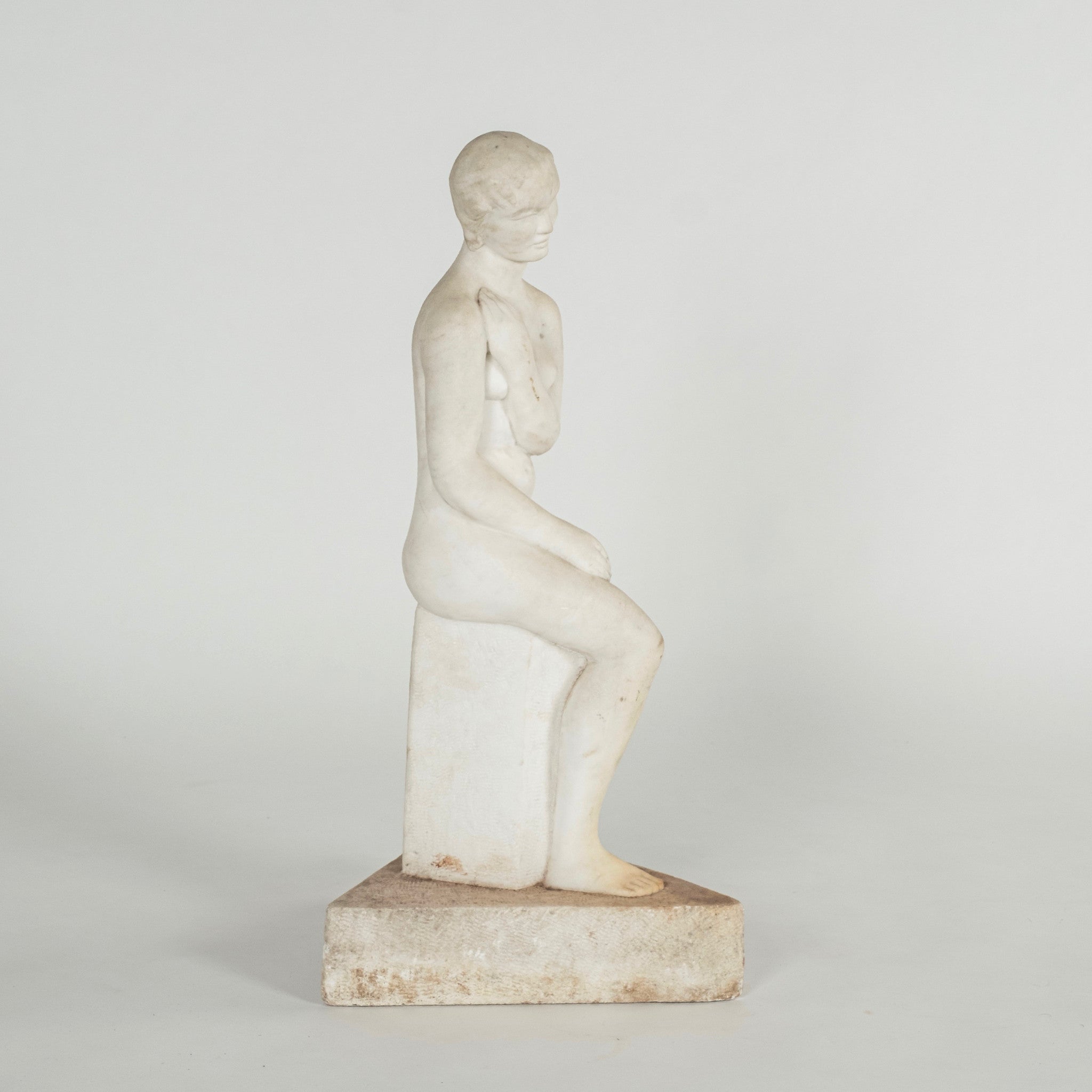 Italian Female Nude Marble Sculpture – Moxie Interiors