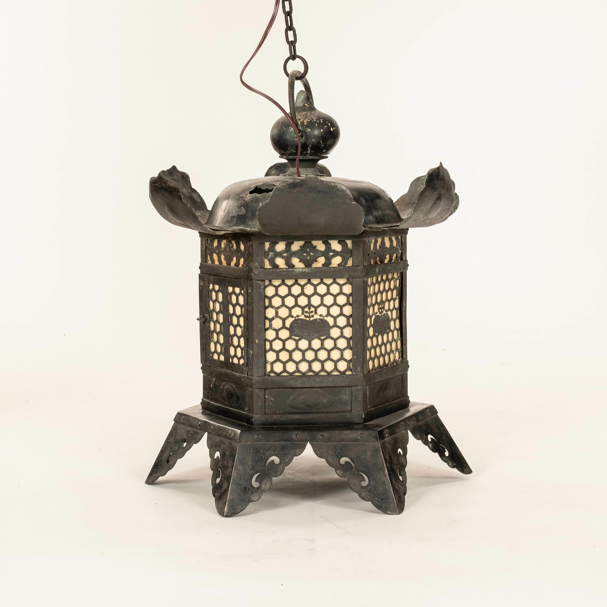 18th Century Japanese Bronze Tōrō Lantern – Moxie Interiors