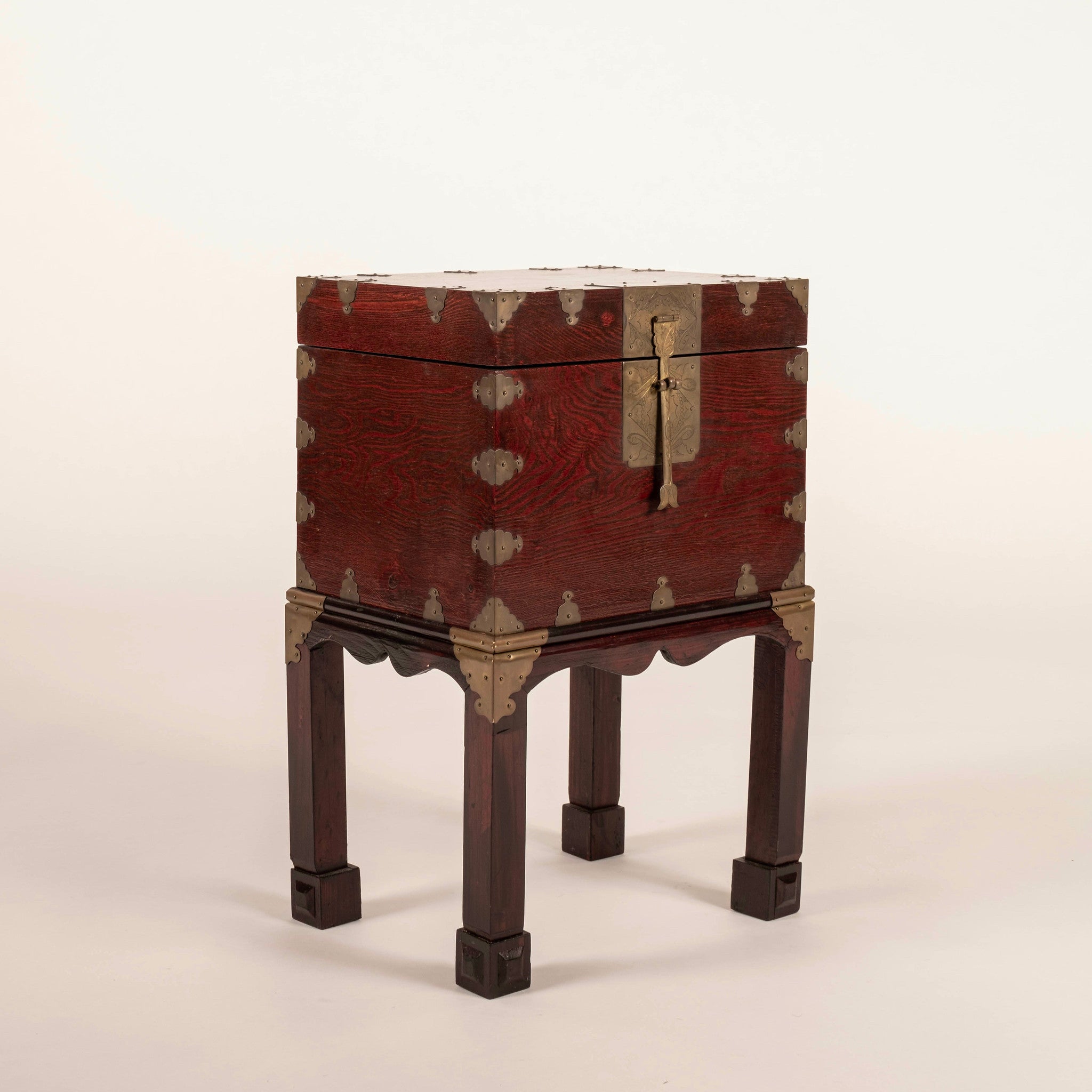 Pair Vintage Ethan Allen Asian Side Chest End Tables – Moxie Interiors