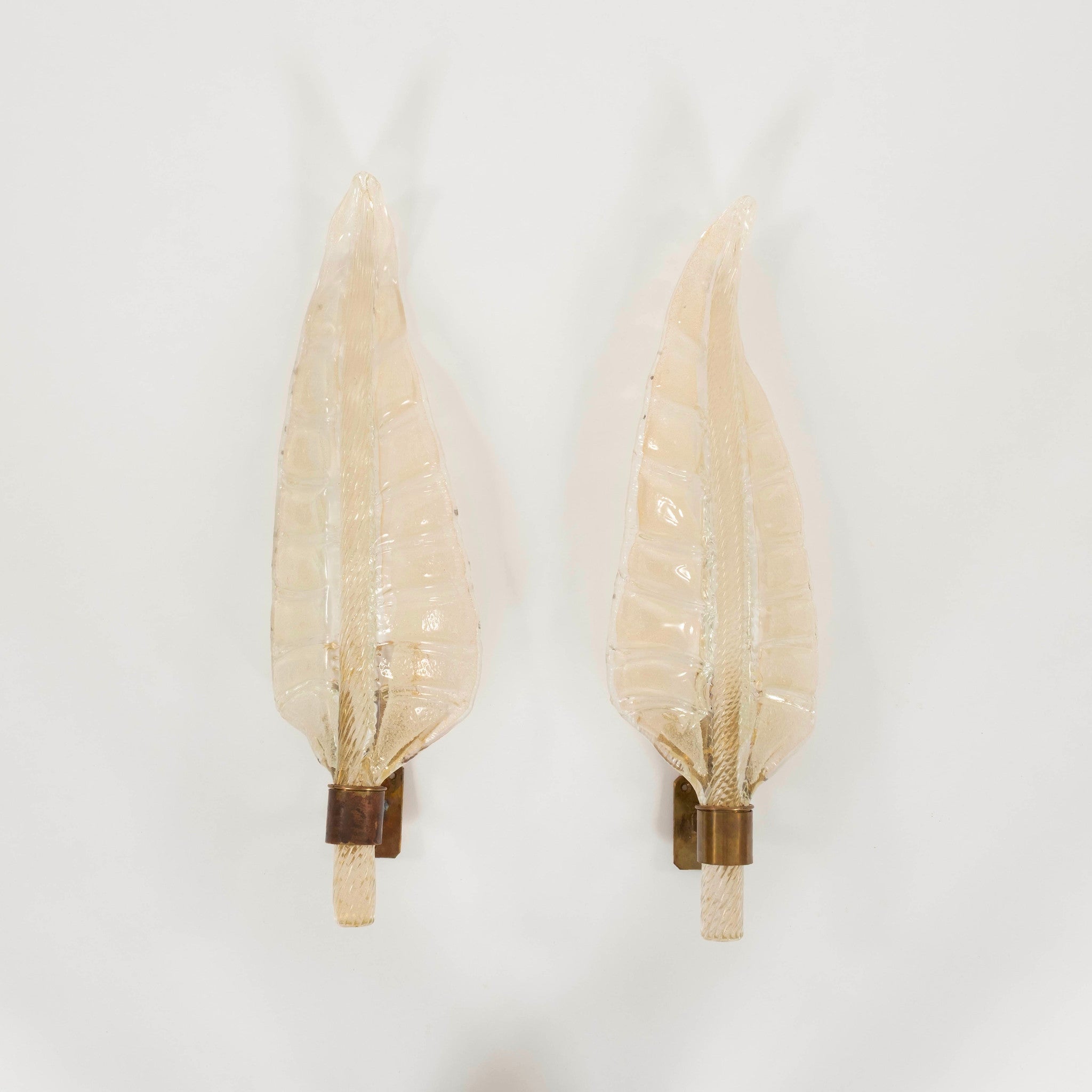 Pair 1940s Barovier Toso Oro Somerso Murano Glass Leaf Sconces