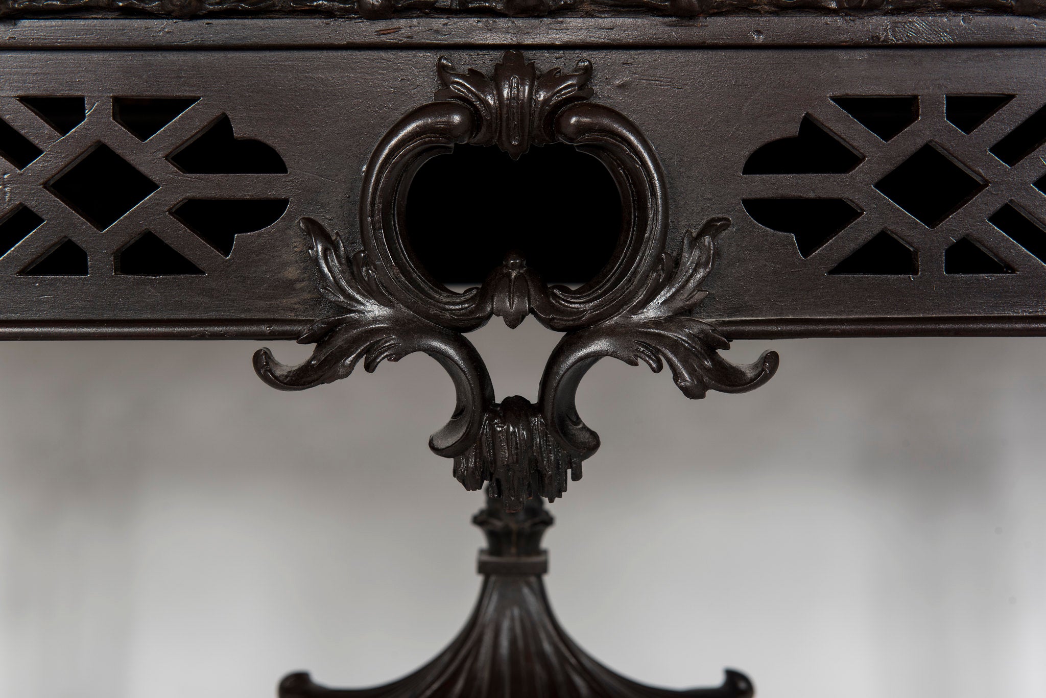 Exceptional 19th Century English Chinoiserie Pagoda Display