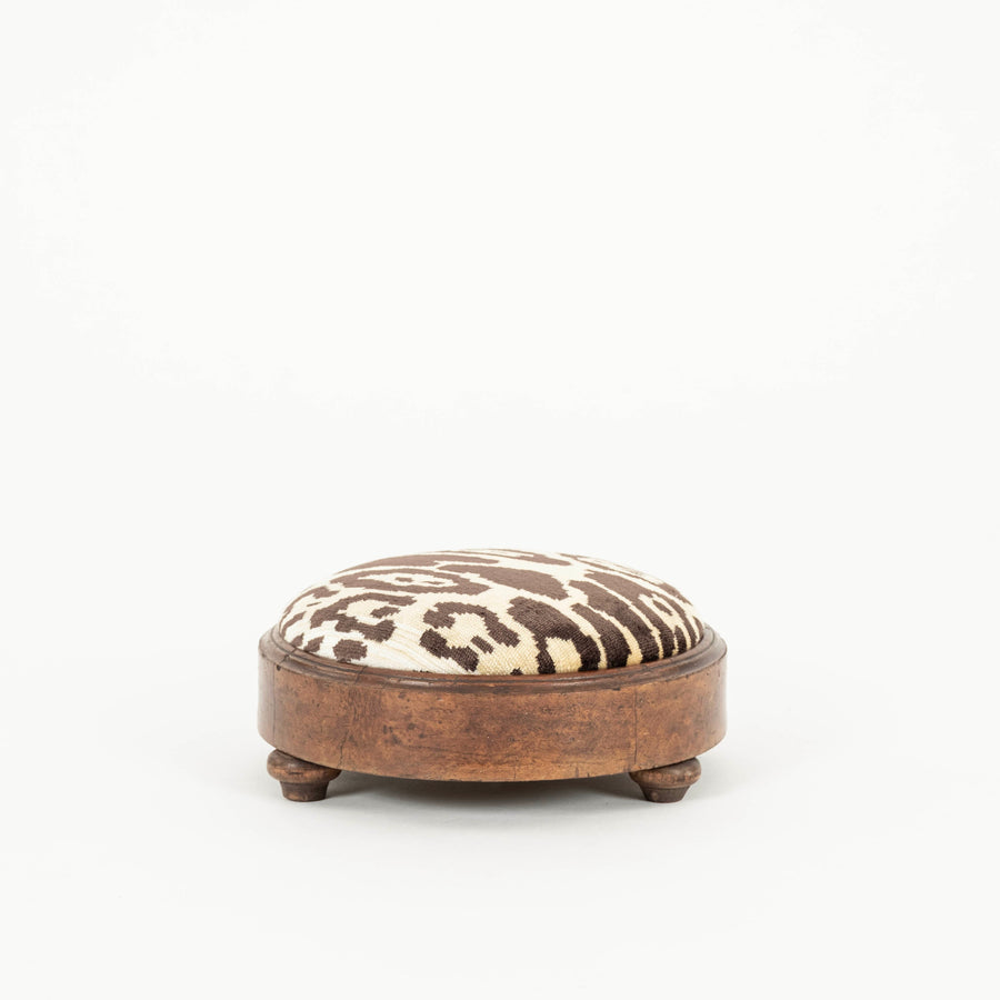 19th Century Nobilis Velours Leopard Footstool