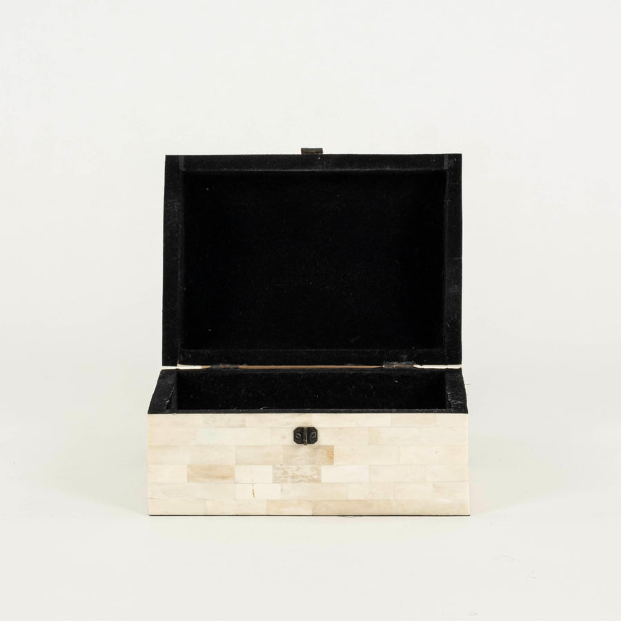 Moyen Tessellated Box
