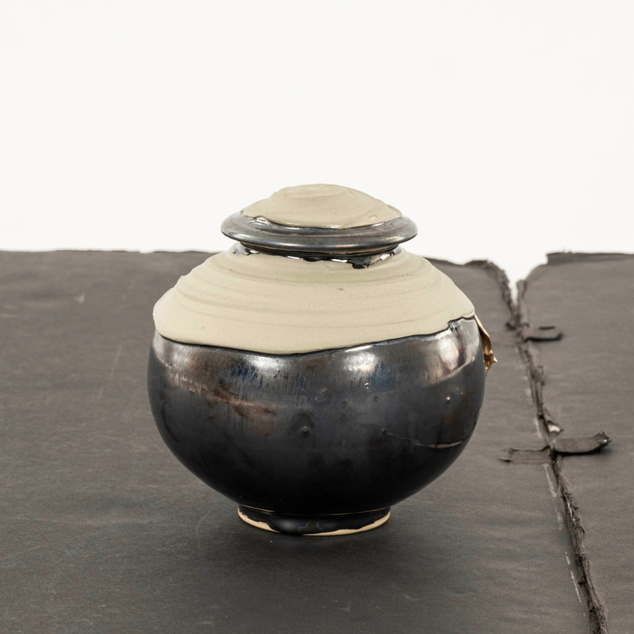 Lidded Noir Orb Vase Chase Gamblin