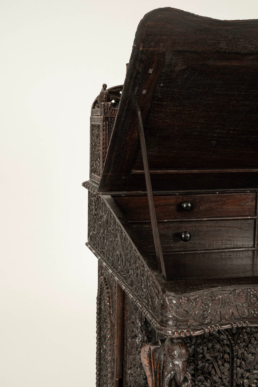 19th Century Anglo-Indian Rosewood Davenport Desk