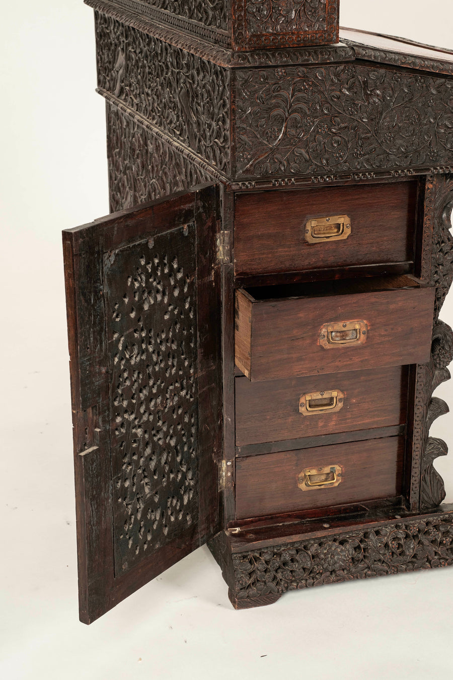 19th Century Anglo-Indian Rosewood Davenport Desk