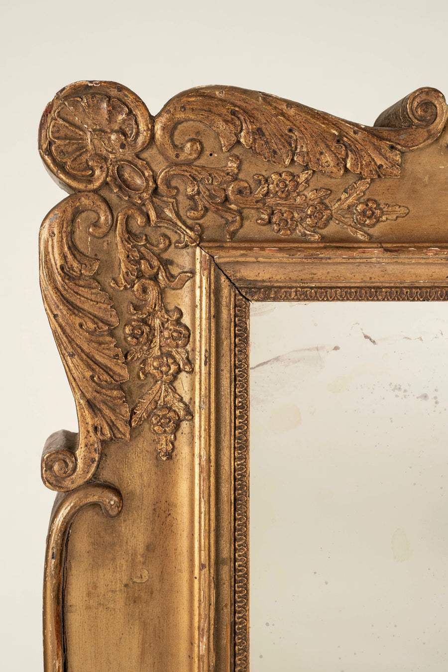 18th Century Louis XV Giltwood Mirror