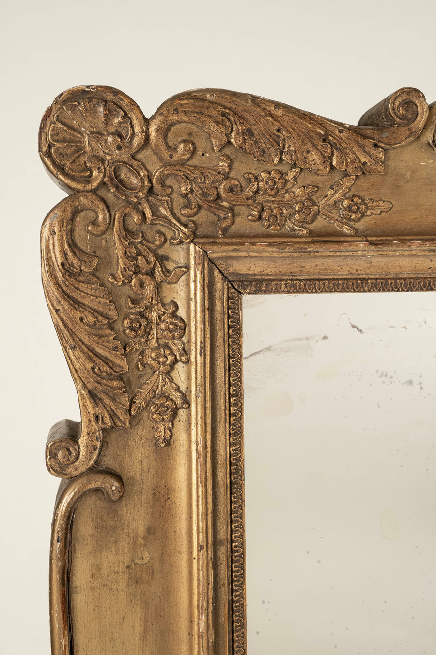 18th Century Louis XV Giltwood Mirror