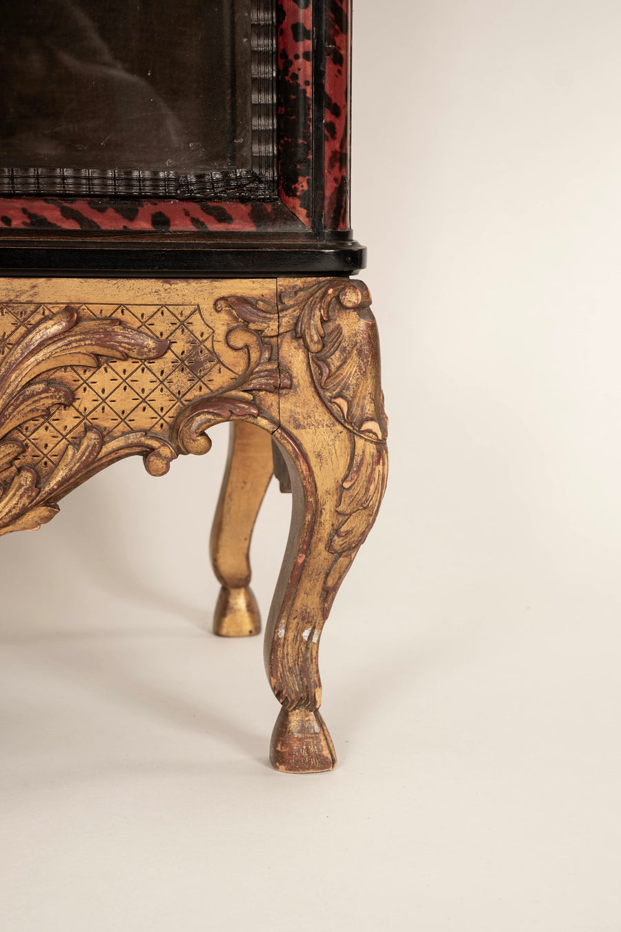 Maison Franck  Louis XV Style Tortoiseshell Vitrine