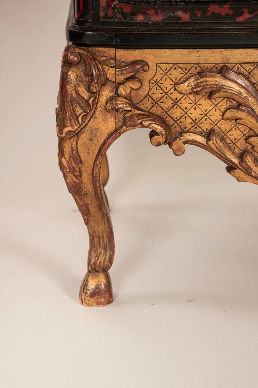 Maison Franck  Louis XV Style Tortoiseshell Vitrine
