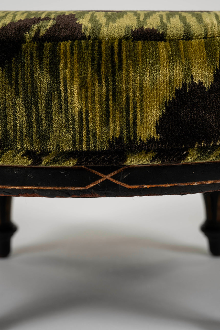 Napoleon III Luigi Bevilacqua Velluto Tigre Verde Green Velvet Footstool