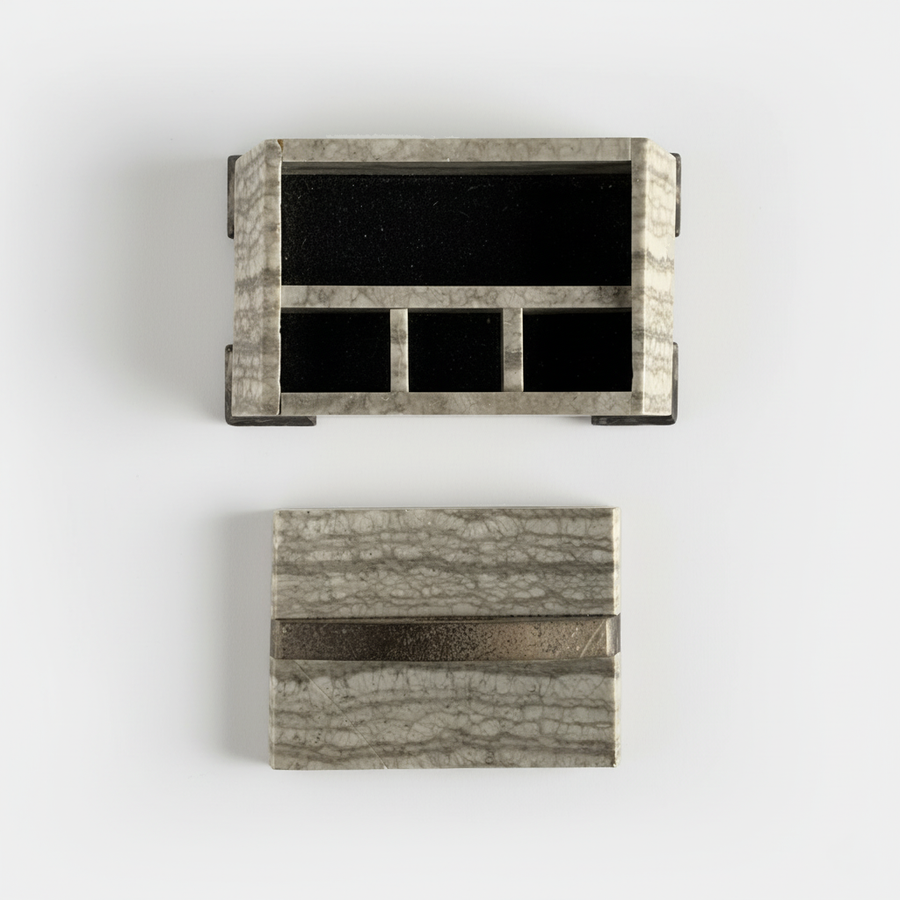 Monochromatic Marble Box