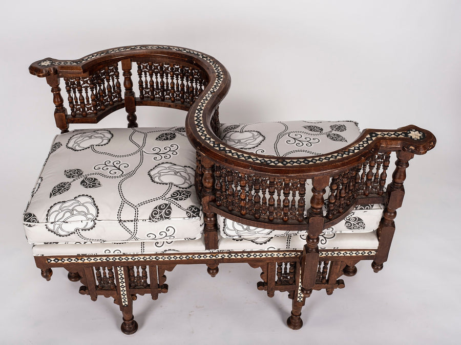 Neisha Crosland Queen Fruit Chintz Moroccan Tête-À-Tête