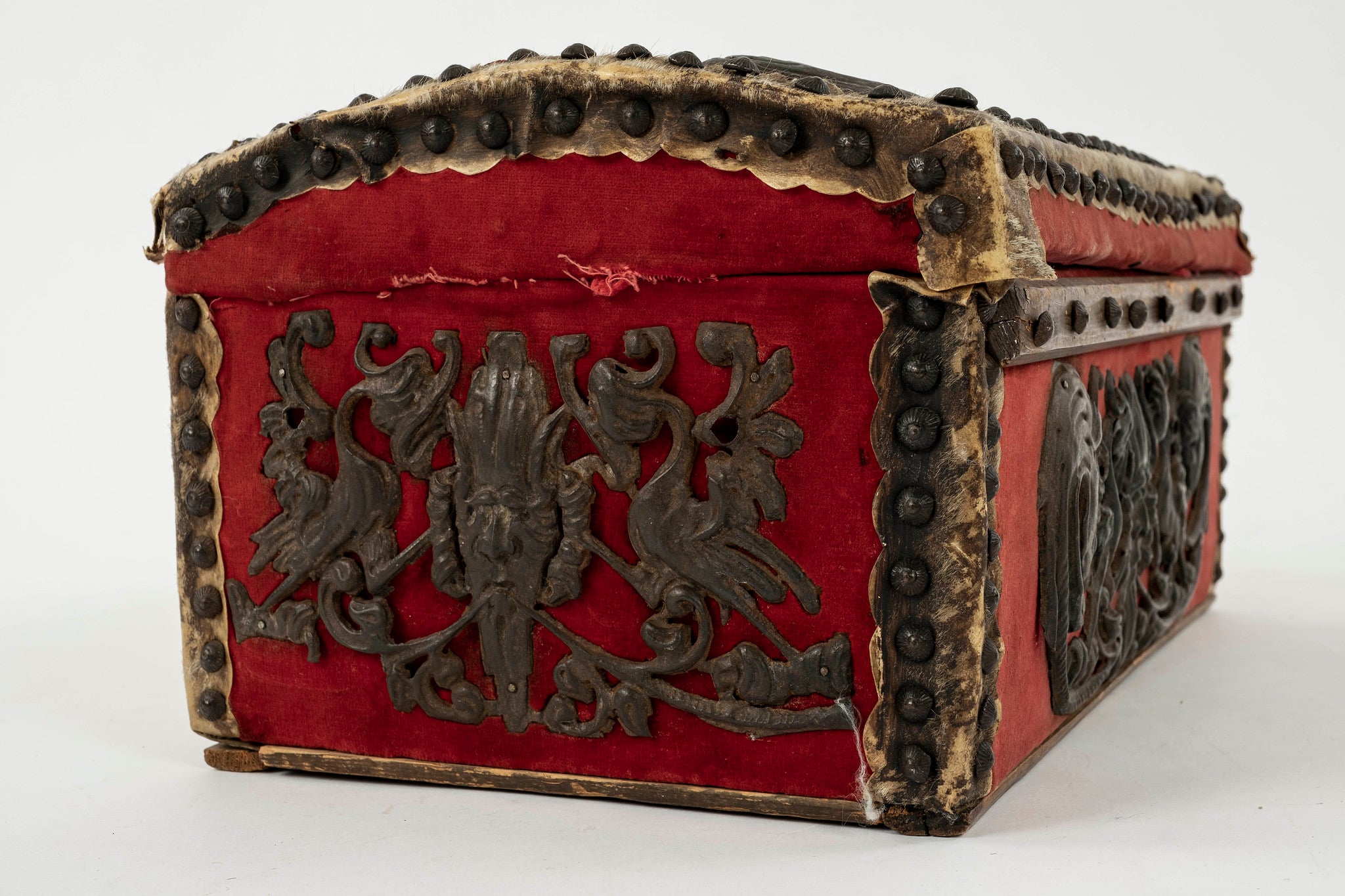 LOUIS XIII 重箱 赤 18th Century Louis XIII Red Velvet Box – Moxie Interiors